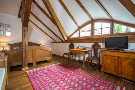 Schloss Herrenhaus Hotel Restaurant Unterkunft Appartements Zimmer in Polen Masuren