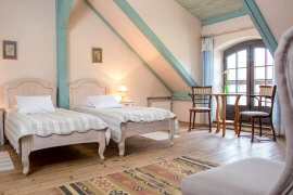 Schloss Herrenhaus Hotel Restaurant Unterkunft Appartements Zimmer in Polen Masuren