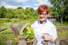 Schloss Herrenhaus Hotel Restaurant Unterkunft Appartements Zimmer in Polen Masuren