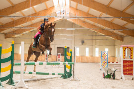 Schloss Herrenhaus Hotel Restaurant Unterkunft Appartements Zimmer in Polen Masuren