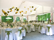 Schloss Herrenhaus Hotel Restaurant Unterkunft Appartements Zimmer in Polen Masuren